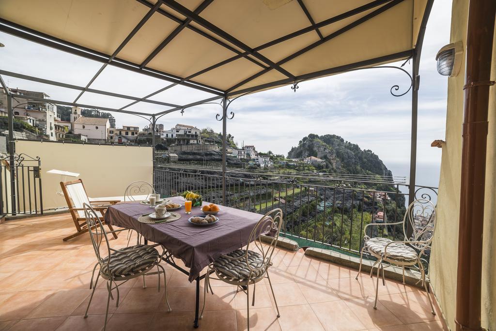 Il Paradiso sul Mare Apartment Scala Exterior foto